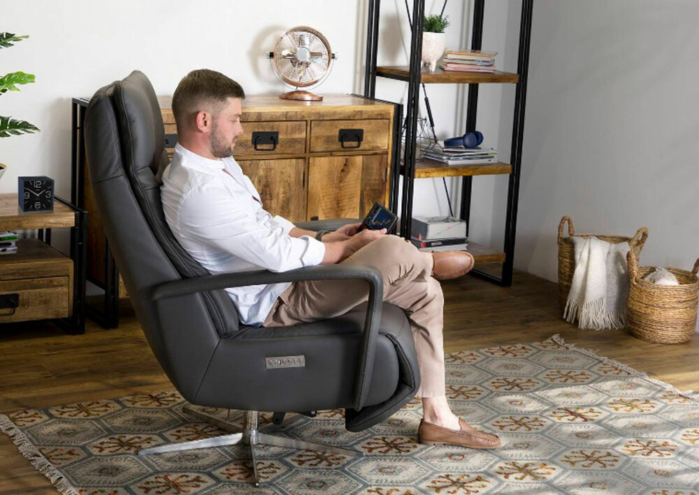 kronos-relaxfauteuils-3motoren-sta-op-stoel-zeus-kubus-wonen-culemborg 