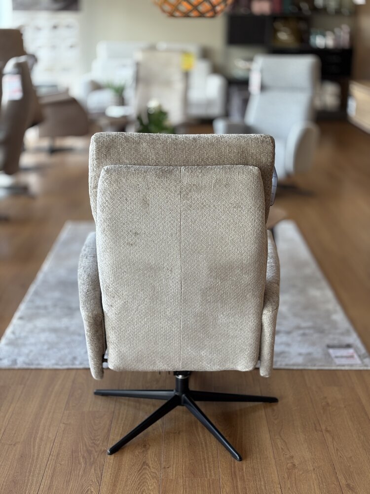 milan, relaxfauteuil, stof, desert, kubus, wonen, culemborg, relax, fauteuils