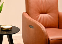 kubus-wonen-relaxfauteuil-sta-op-stoel-elektrisch-verstelbaar-pandora-rene