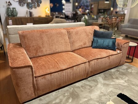 Bank, dax, outlet, toonzaalmodel, kubus, wonen, culemborg, haveco, stof, korting 
